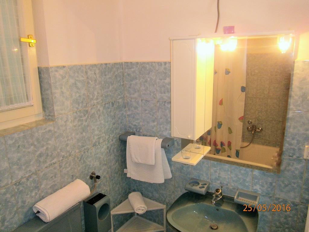 Apartments Sea And Sun Rabac Bagian luar foto